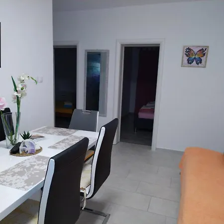 Katarina Apartman Barbat na Rabu